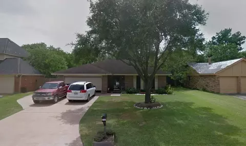 3820 Clover Dr, Alvin, TX 77511