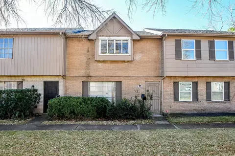 7136 Crownwest St #7136, Houston, TX 77072