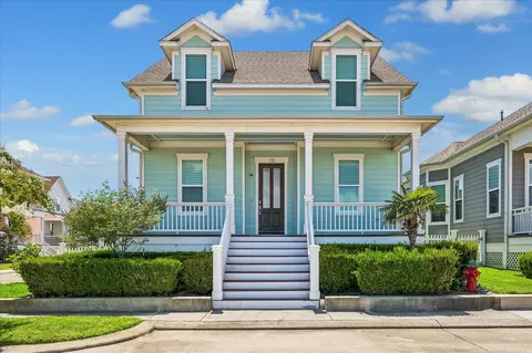 13 Sunrise Row, Galveston, TX 77554
