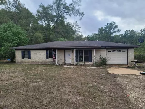 1569 E Gibson St, Jasper, TX 75951 photo 1