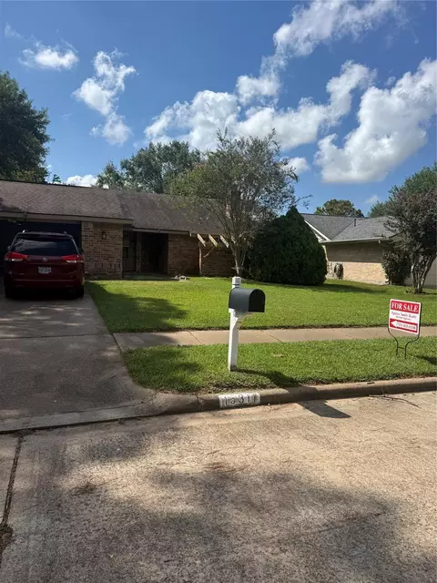 15311 Ensenada Dr, Houston, TX 77083
