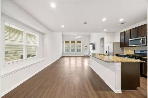 Living - 17514 Cuthbert St, Humble, TX 77346 photo 1 of 1