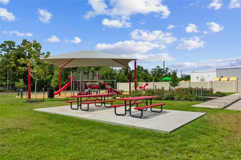 View/Area - 17514 Cuthbert St, Humble, TX 77346 photo 6 of 8
