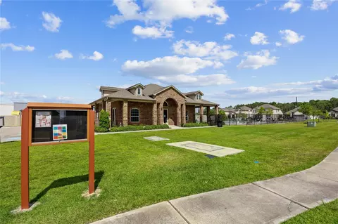 View/Area - 17514 Cuthbert St, Humble, TX 77346 photo 1 of 8