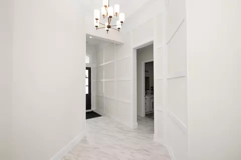 Entry Way - 281 Brahman Trl, Angleton, TX 77515 photo 2 of 5