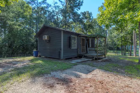 Exterior - 126 Pine Rdg, Onalaska, TX 77360 photo 5 of 6