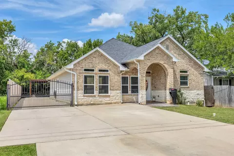 118 Weldon St, South Houston, TX 77587
