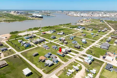 View/Area - 337 Thunder Rd, Surfside Beach, TX 77541 photo 5 of 5