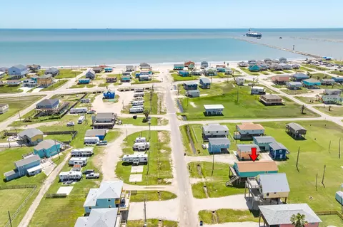 View/Area - 337 Thunder Rd, Surfside Beach, TX 77541 photo 3 of 5