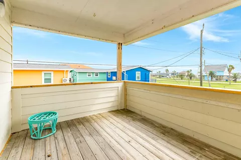 Exterior - 337 Thunder Rd, Surfside Beach, TX 77541 photo 6 of 6