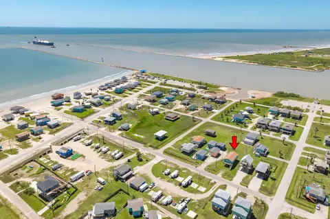 View/Area - 337 Thunder Rd, Surfside Beach, TX 77541 photo 1 of 5