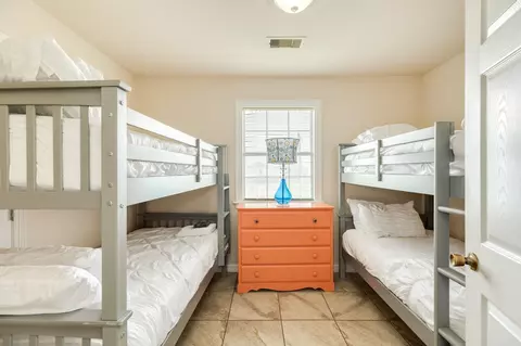 Bedroom - 337 Thunder Rd, Surfside Beach, TX 77541 photo 3 of 5