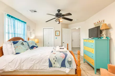 Bedroom - 337 Thunder Rd, Surfside Beach, TX 77541 photo 2 of 5