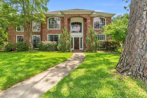 1022 Pinewood Ln, Seabrook, TX 77586