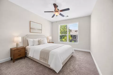Bedroom - 403 Marina View Dr, Webster, TX 77598 photo 5 of 5
