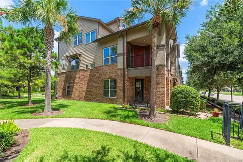 Exterior - 403 Marina View Dr, Webster, TX 77598 photo 7 of 9
