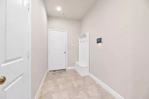 Entry Way - 403 Marina View Dr, Webster, TX 77598 photo 5 of 7