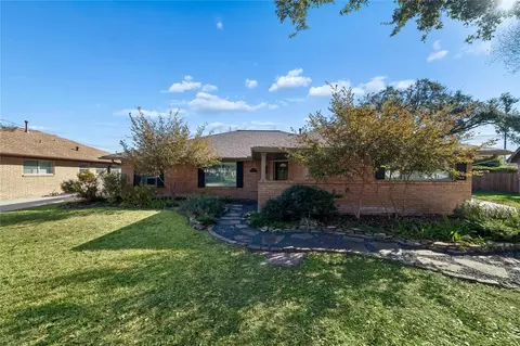 6711 Cindy Ln, Houston, TX 77008