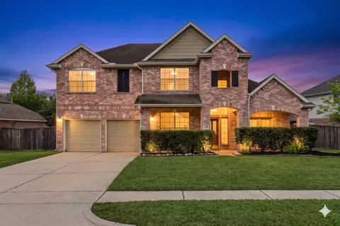 1330 Summer Terrace Dr, Sugar Land, TX 77479