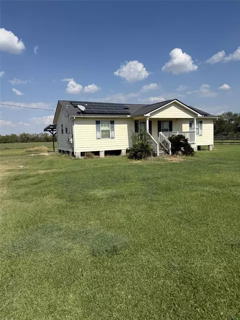 6325 Kamas Ln, Needville, TX 77461