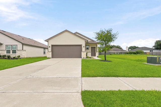 1230 Point Lookout Dr, Dayton, TX 77535