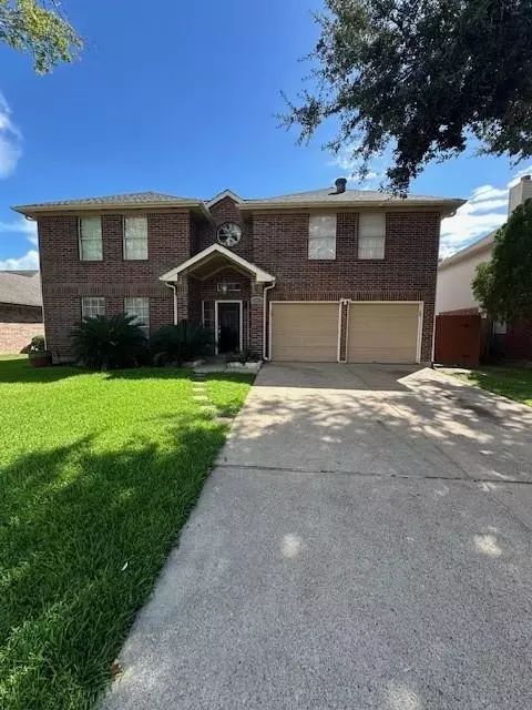 16715 Parliament Dr, Houston, TX 77083