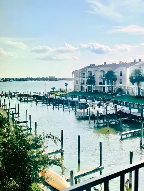 4011 Nasa Rd 1 Pkwy #511, El Lago, TX 77586