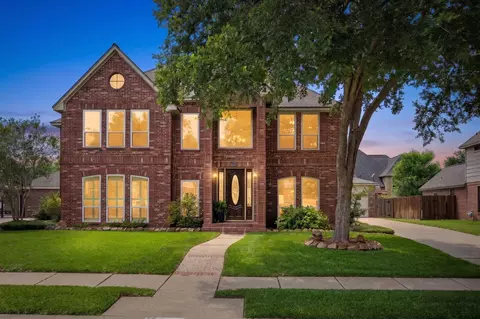 2211 Walnut Grove Ln, Richmond, TX 77406