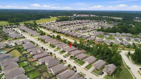 View/Area - 11371 Dawn Beach Ln, Conroe, TX 77304 photo 6 of 8