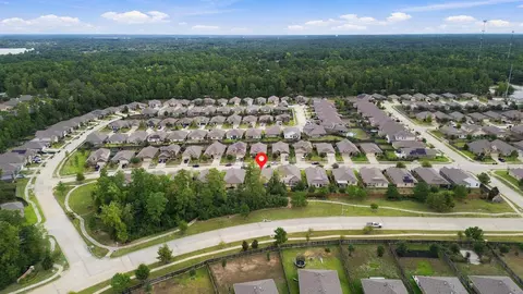 View/Area - 11371 Dawn Beach Ln, Conroe, TX 77304 photo 7 of 8