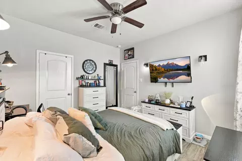 Bedroom - 11371 Dawn Beach Ln, Conroe, TX 77304 photo 8 of 8