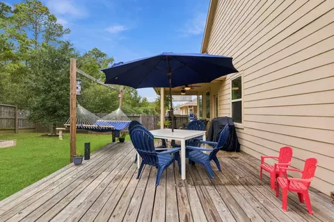 Exterior - 11371 Dawn Beach Ln, Conroe, TX 77304 photo 5 of 7