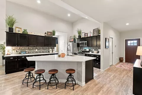 Kitchen - 11371 Dawn Beach Ln, Conroe, TX 77304 photo 1 of 3