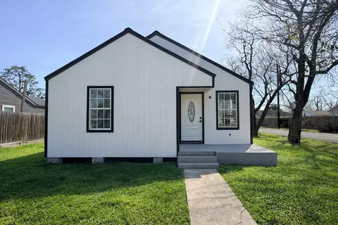 300 Hafer St, Baytown, TX 77520