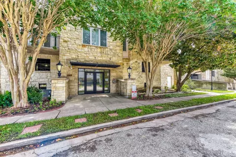 100 Willard St #37, Houston, TX 77006