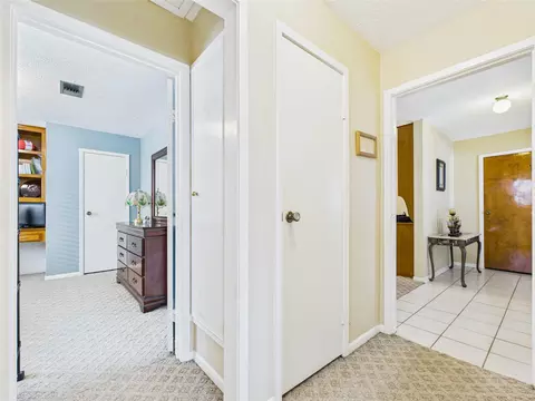 Entry Way - 3919 Sandlehurst Dr, Pasadena, TX 77504 photo 4 of 4