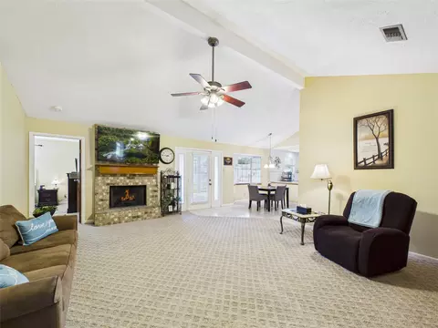 Living - 3919 Sandlehurst Dr, Pasadena, TX 77504 photo 1 of 4