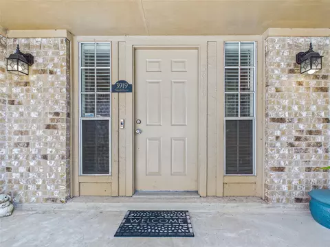 Entry Way - 3919 Sandlehurst Dr, Pasadena, TX 77504 photo 1 of 4