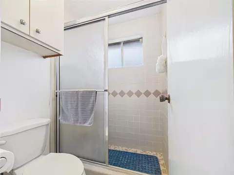 Bath - 3919 Sandlehurst Dr, Pasadena, TX 77504 photo 2 of 4