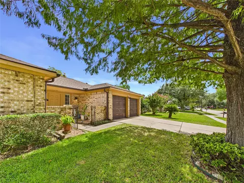 Exterior - 3919 Sandlehurst Dr, Pasadena, TX 77504 photo 3 of 13