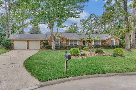 1906 Maple Lakes Dr, Kingwood, TX 77339