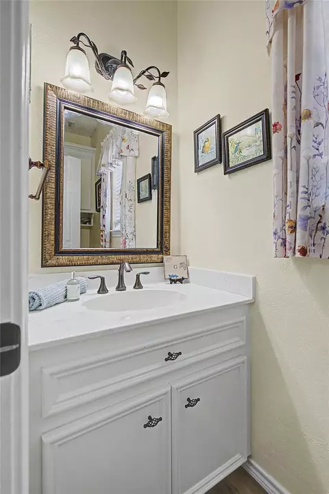 Bath - 8988 County Line Rd, Willis, TX 77378 photo 3 of 5
