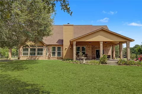 Exterior - 8988 County Line Rd, Willis, TX 77378 photo 2 of 4