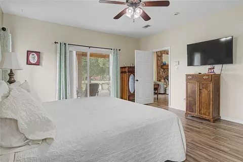 Bedroom - 8988 County Line Rd, Willis, TX 77378 photo 2 of 5