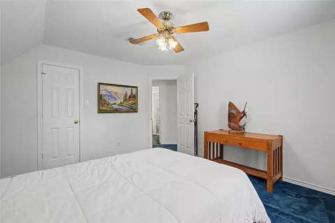 Bedroom - 8988 County Line Rd, Willis, TX 77378 photo 4 of 5