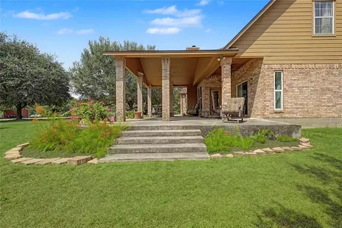 Exterior - 8988 County Line Rd, Willis, TX 77378 photo 3 of 4