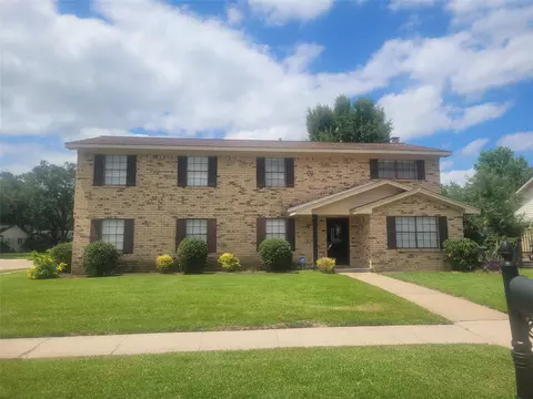 4203 Shady Springs Dr, Seabrook, TX 77586
