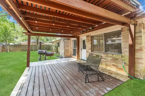 Exterior - 6903 River Mill Dr, Spring, TX 77379 photo 3 of 3