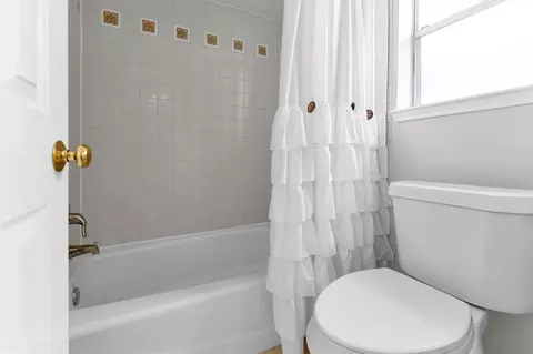 Bath - 6903 River Mill Dr, Spring, TX 77379 photo 1 of 3