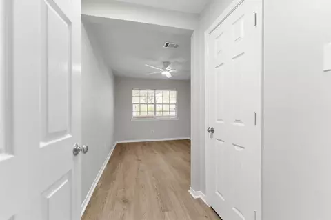 Entry Way - 6903 River Mill Dr, Spring, TX 77379 photo 4 of 4
